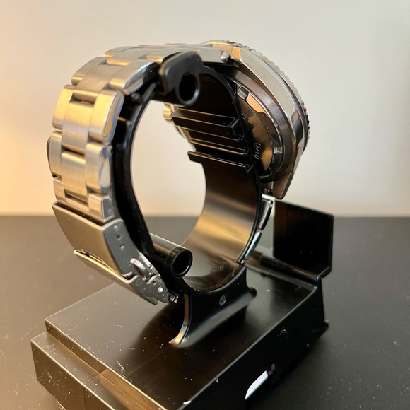 Casio Duro 44mm Dive Watch - Picture 5 of 5